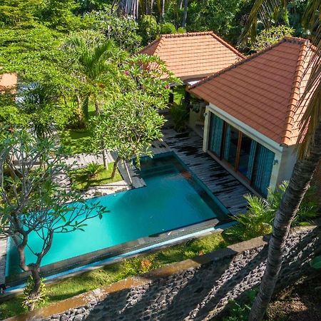 Coco Garden Pool Villas Kubutambahan  Buitenkant foto