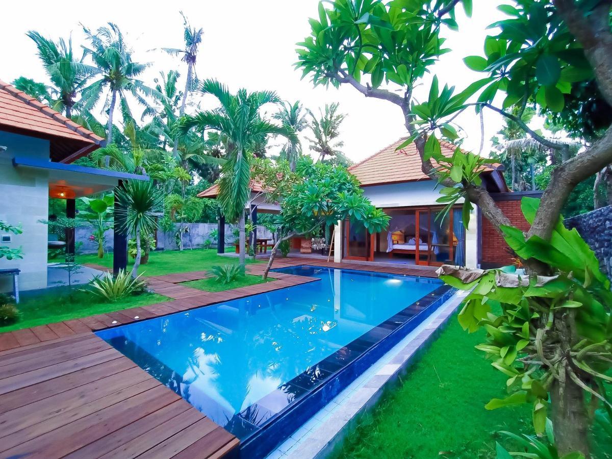 Coco Garden Pool Villas Kubutambahan  Buitenkant foto